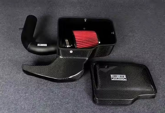 Anpassbares Kohlenstofffaseraufnahmesystem Audi Q2L