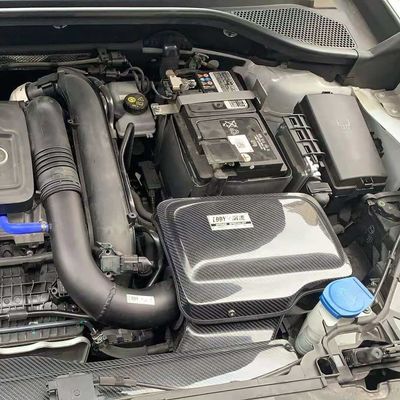 Hochleistungs-Kohlenstofffaseraufnahmekit für AUDI Q2L